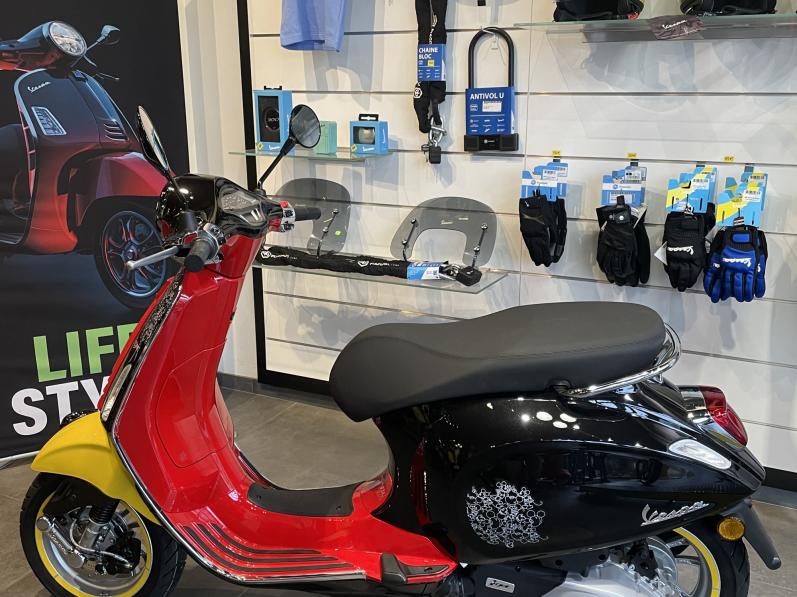 VESPA PRIMAVERA 125