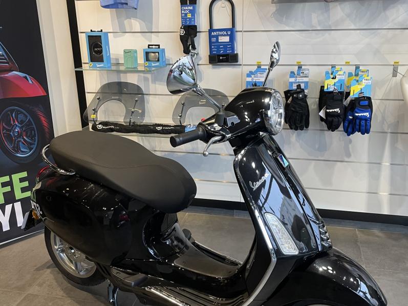 VESPA PRIMAVERA 50